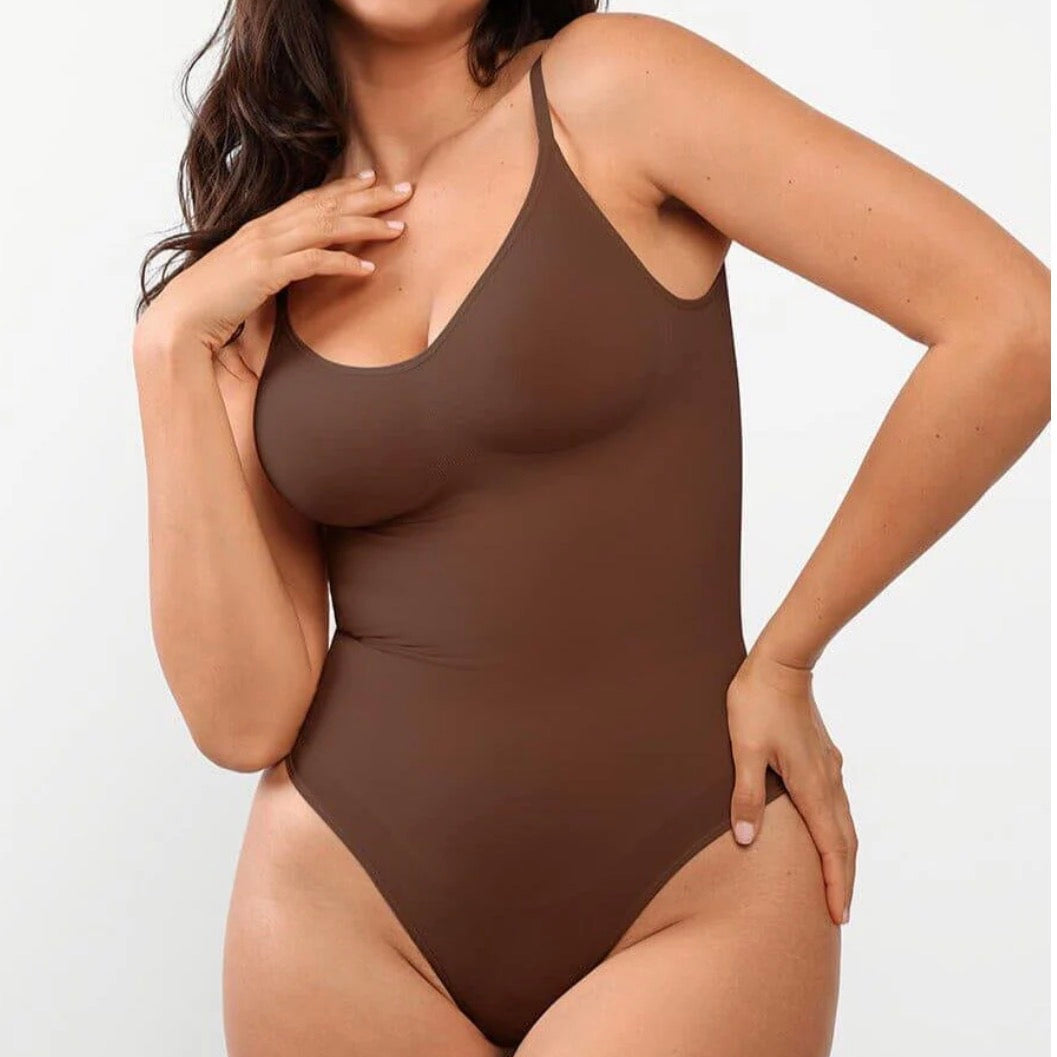 Byzyria Lyra – Body Effet String Dos Nu