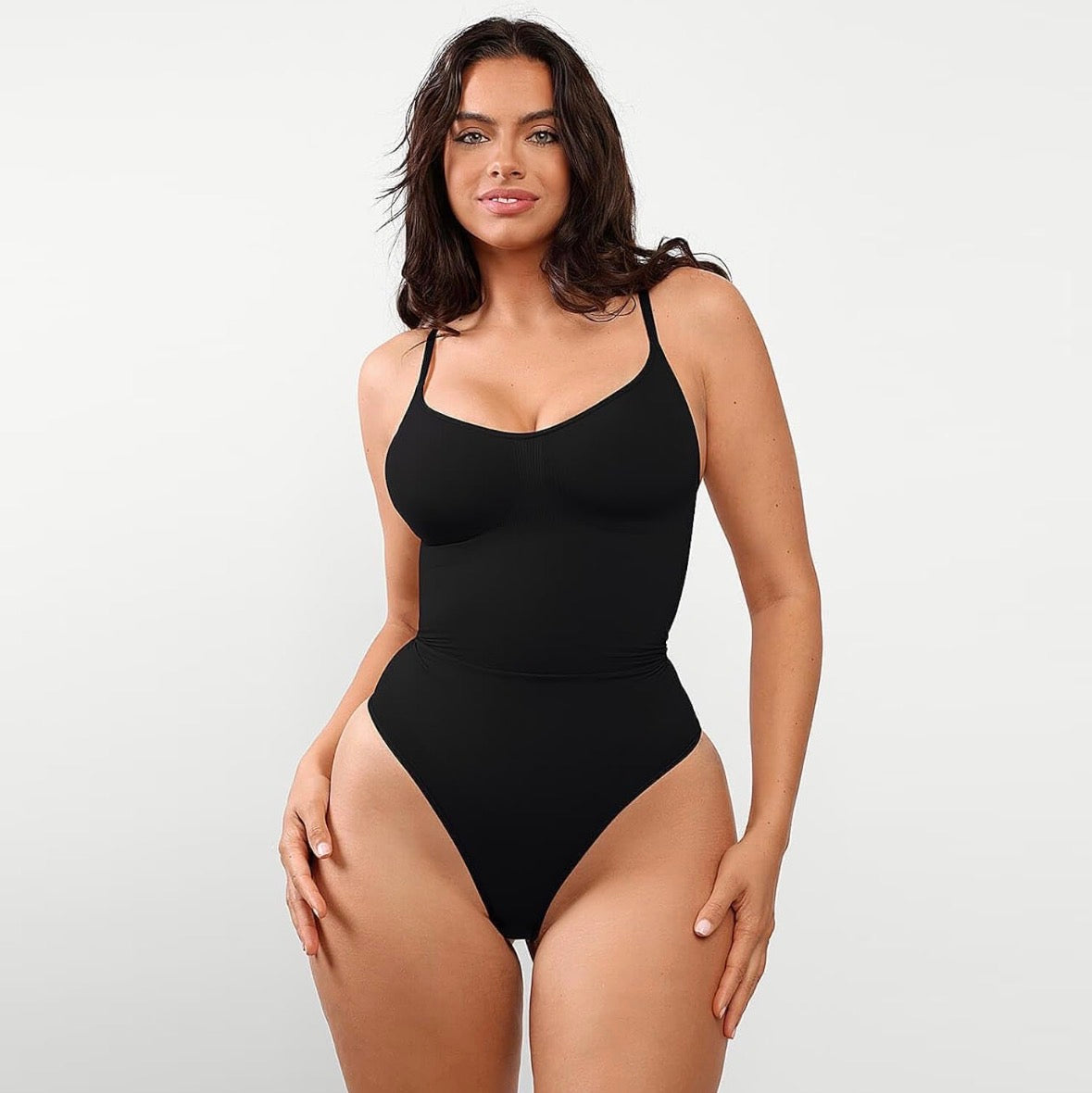 Byzyria Lyra – Body Effet String Dos Nu